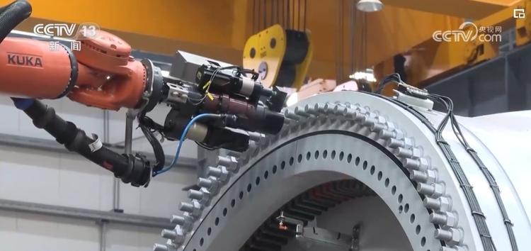 Í»ÆÆÊÖÒÕ±ÚÀÝ£¡º£ÉÏÖ±Çý·çµç»ú×é½¹µãÊÖÒÕ¹ú²ú»¯ÊµÏÖ¿çԽʽÉú³¤